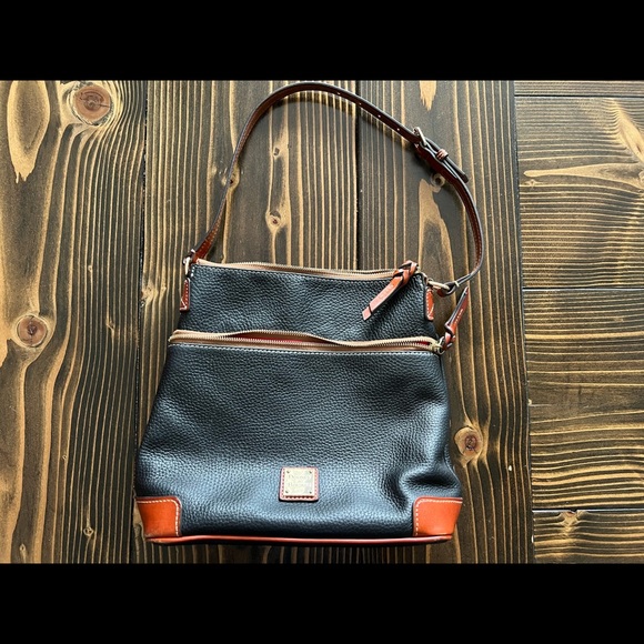 Dooney and Burke Purse - Picture 1 of 4